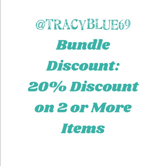 Welcome To My Closest! 🙋‍♀️ - Picture 2 of 3